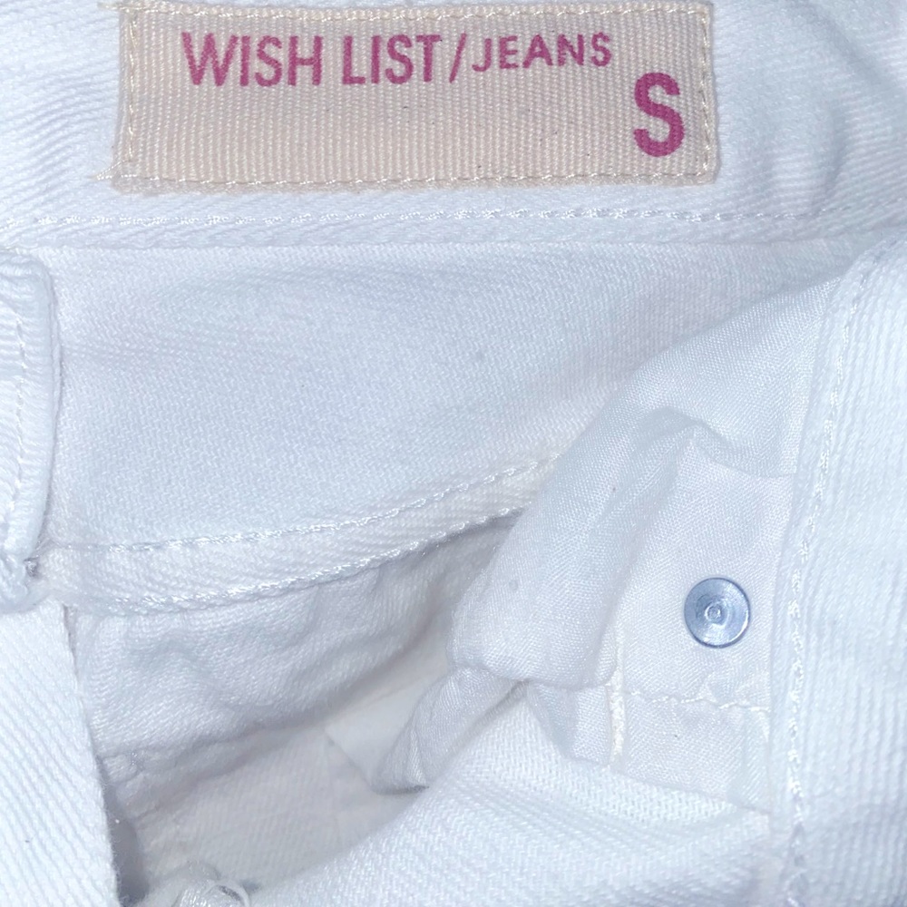 White skinny jeans
